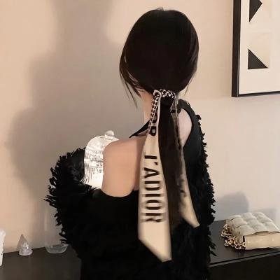 两个人一双手
